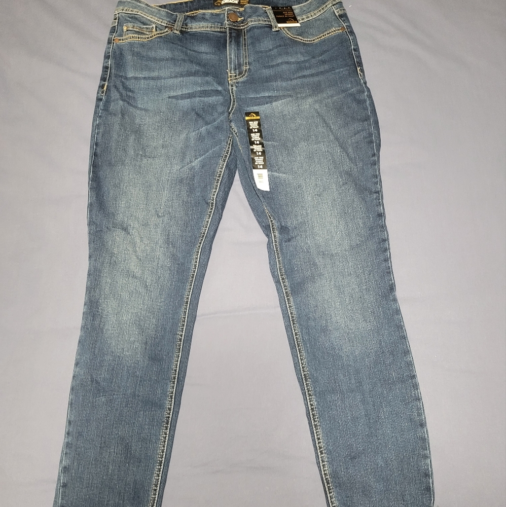 Brand new Midrise Skinny Jeans
